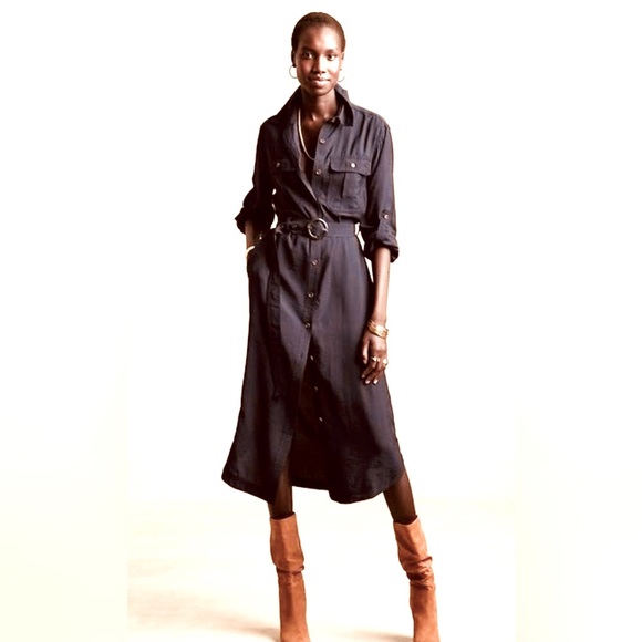 Banana Republic Dresses & Skirts - Banana republic belted shirt dress in navy. XS.